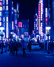 路地裏の影